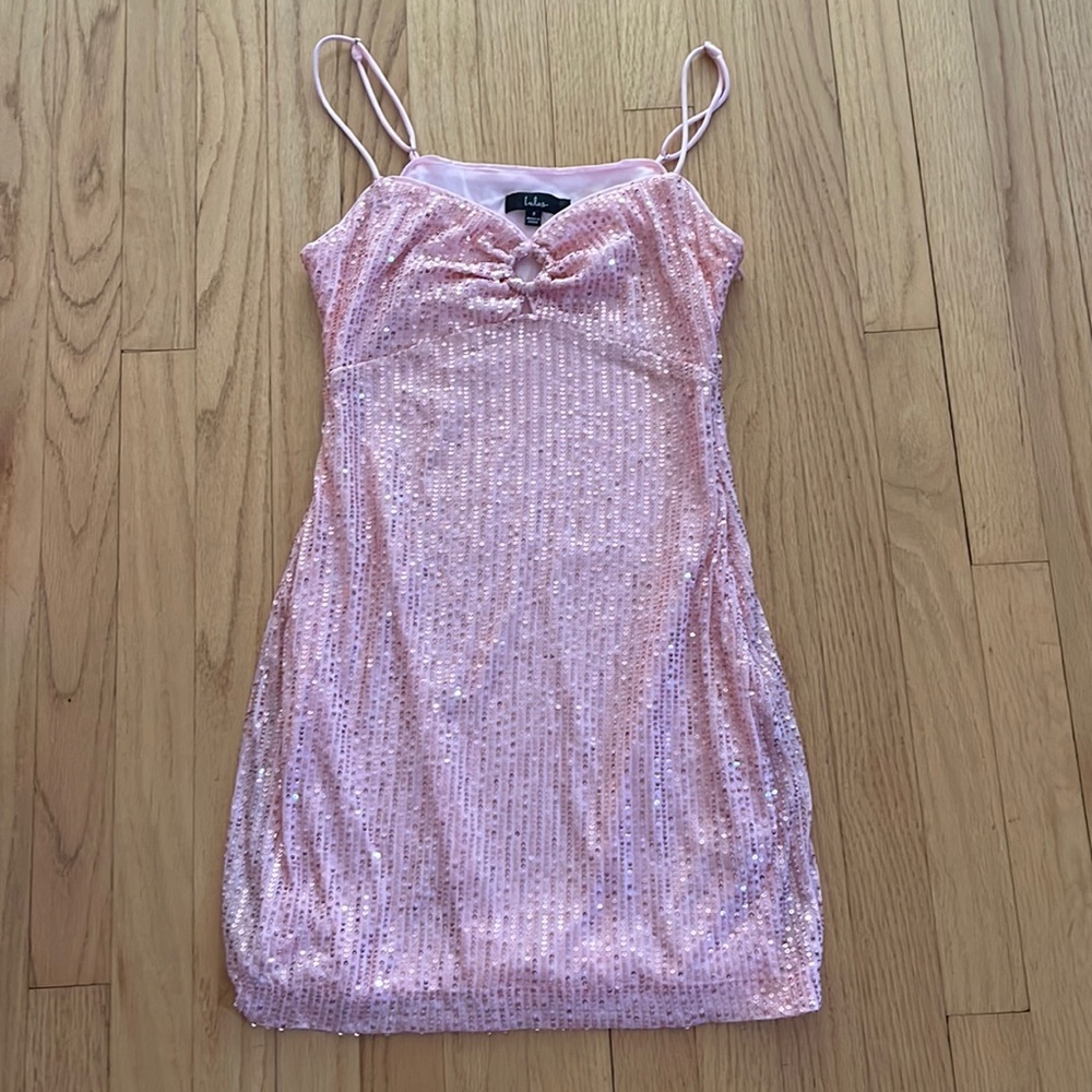 Lulus NWOT Effervescent Aura Pink Sequin Keyhole Dress